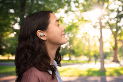 MOMENTUM True Wireless 4 with Bonus BTD 700