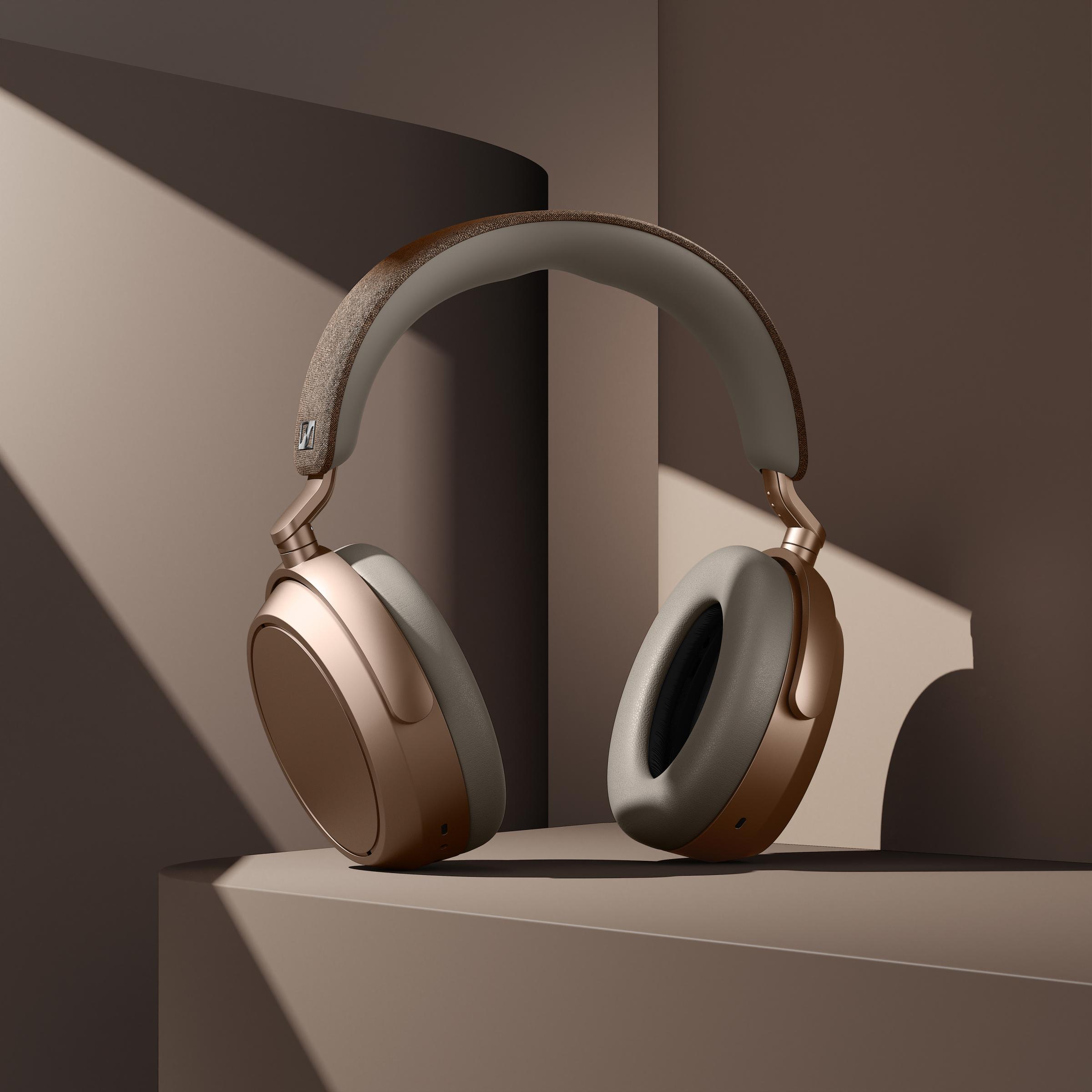 Sennheiser MOMENTUM 4 Wireless Brown 02